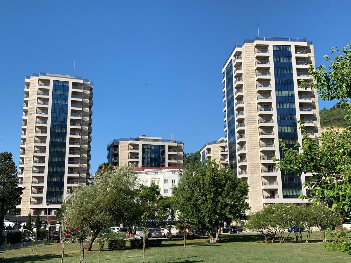בודווה Panoramic Sea View 3-Bedroom Apartment 50 M From The Sea מראה חיצוני תמונה