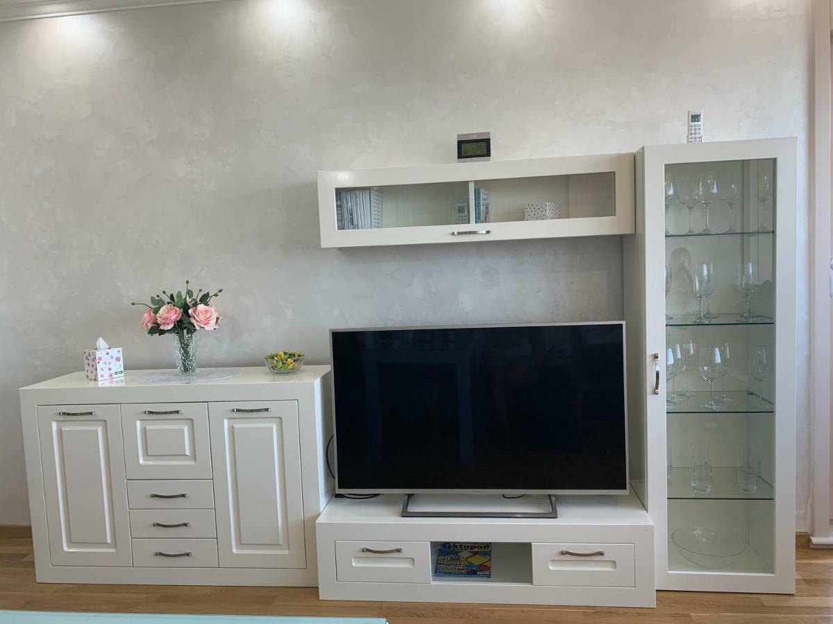 בודווה Panoramic Sea View 3-Bedroom Apartment 50 M From The Sea מראה חיצוני תמונה
